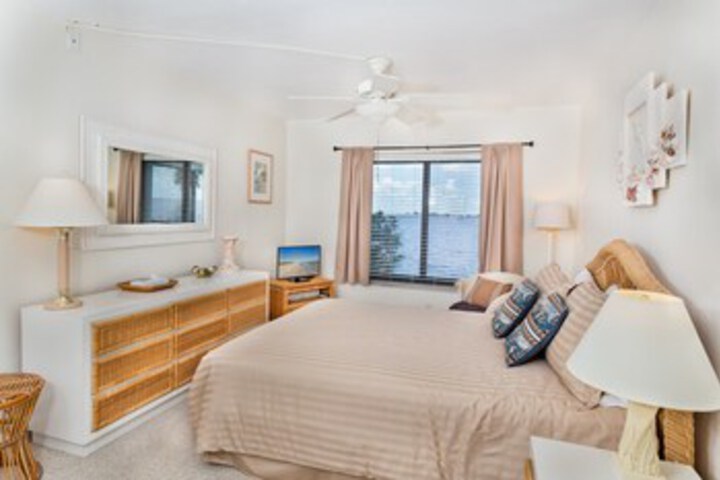 Room 21 of 24