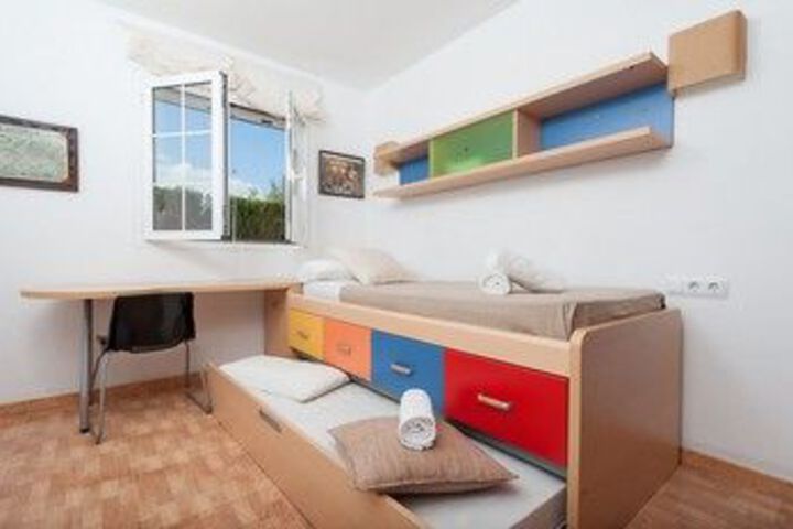 Room 7 of 15