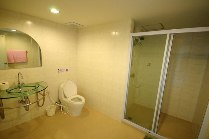 Photo 5