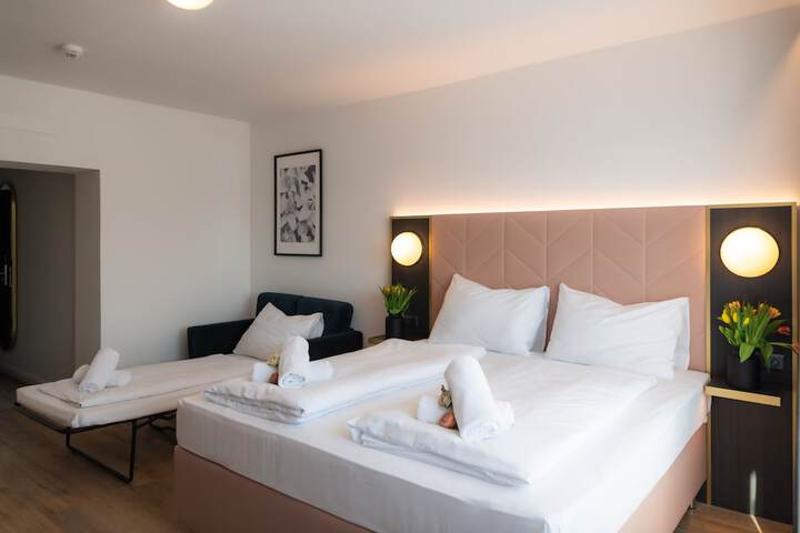 Room 23 of 70
