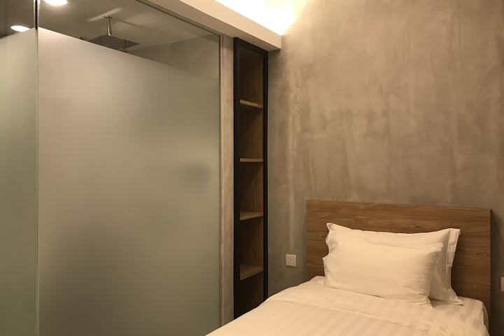 Room 22 of 58