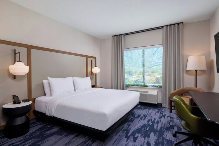 Room 8 of 21