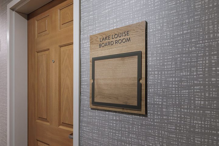 Meeting facility