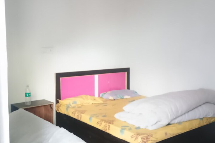 Room 10 of 40