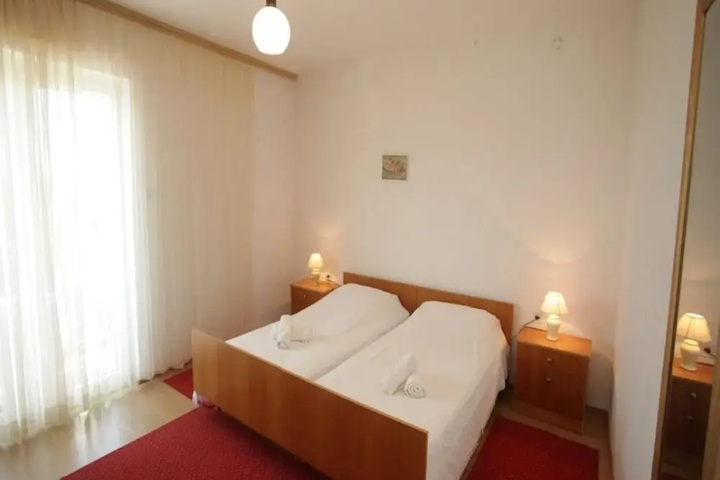 Room 2 of 13