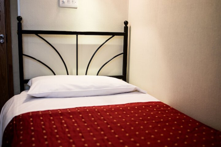 Room 43 of 121