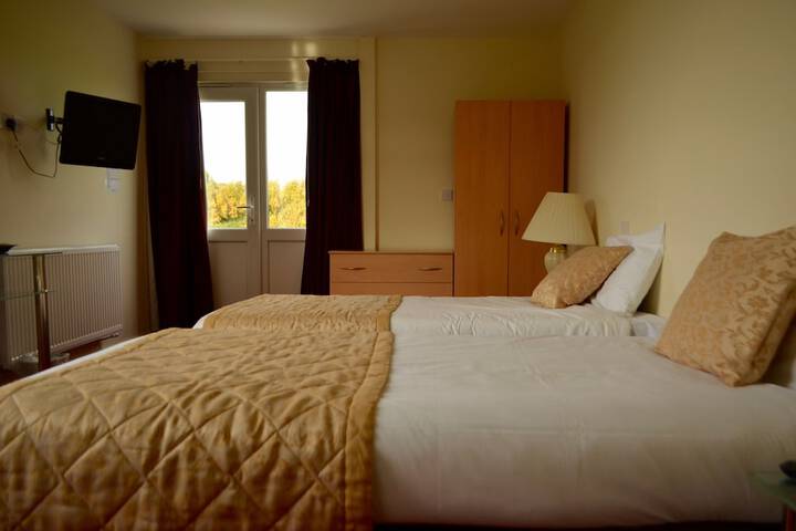 Room 14 of 42