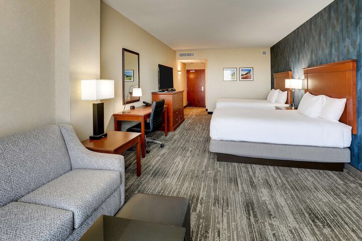 Room 42 of 72