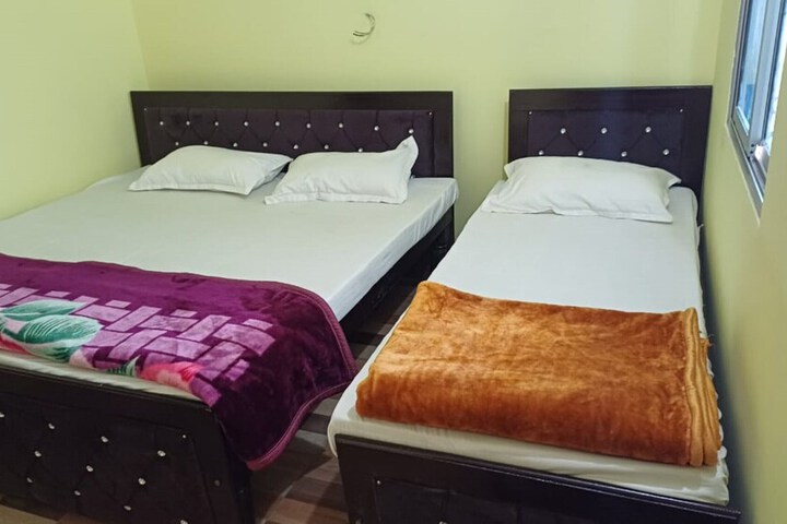 Room 9 of 15