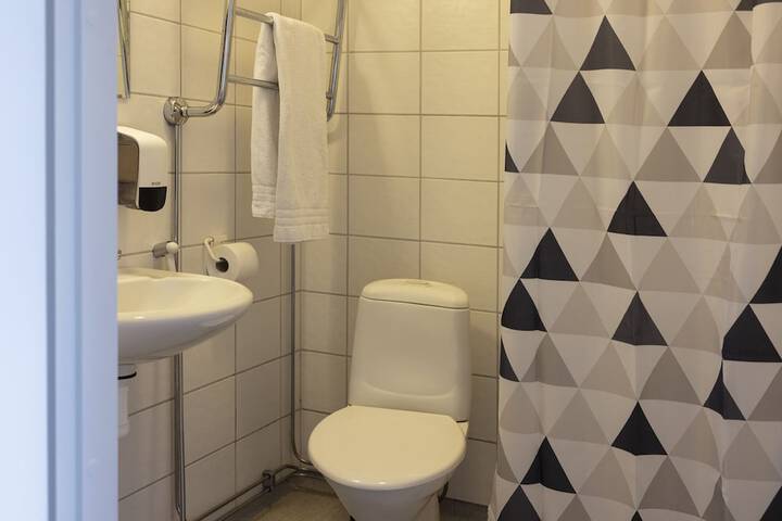Room 42 of 55