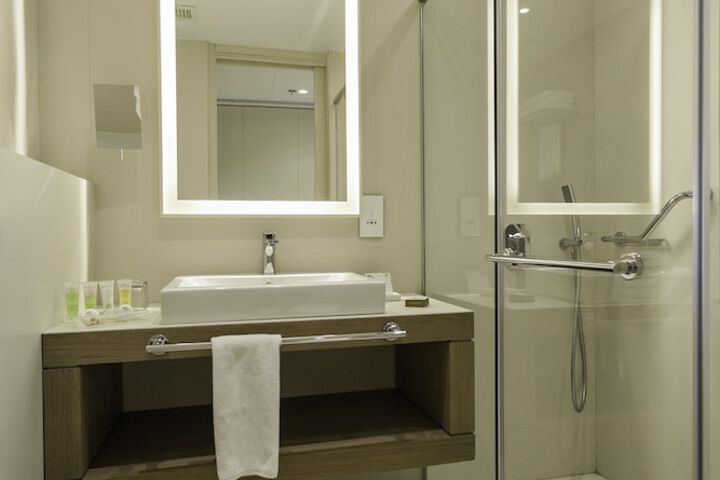 Clean Restrooms