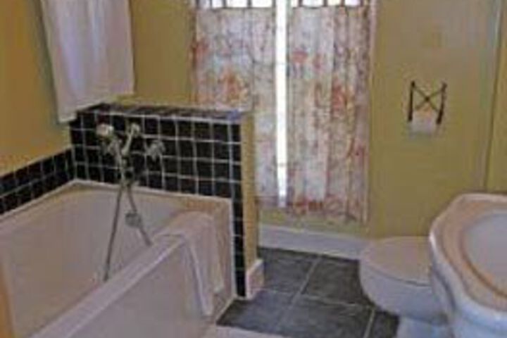 Room 3 of 27
