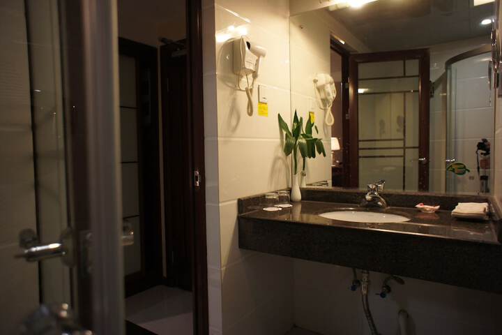 Room 36 of 58