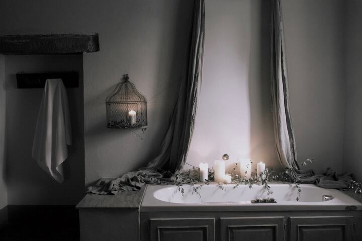 Room 17 of 90