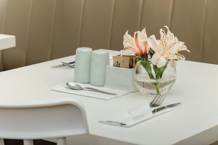 Dining 54 of 73