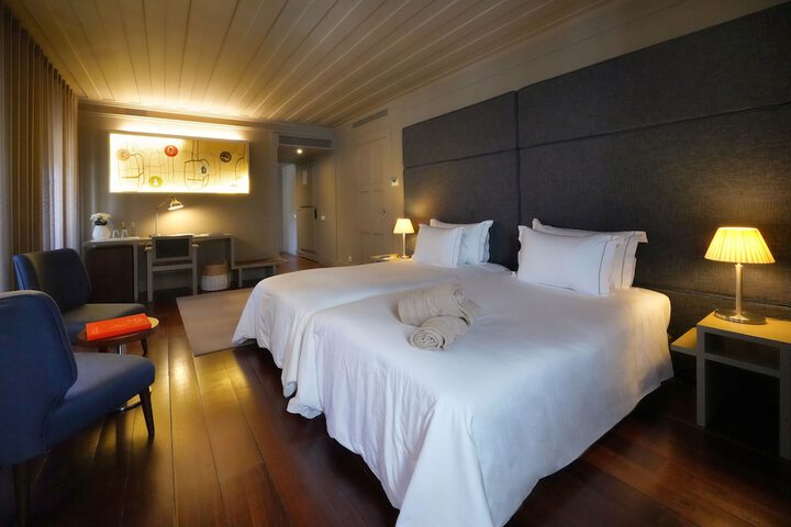 Room 12 of 51