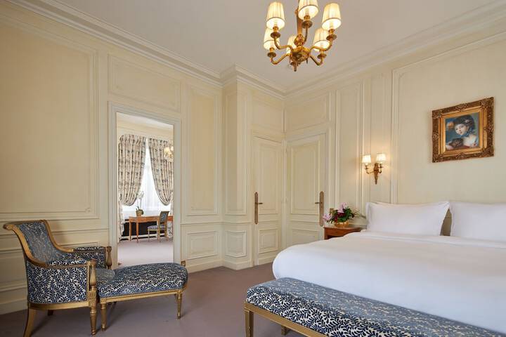 Room 27 of 174