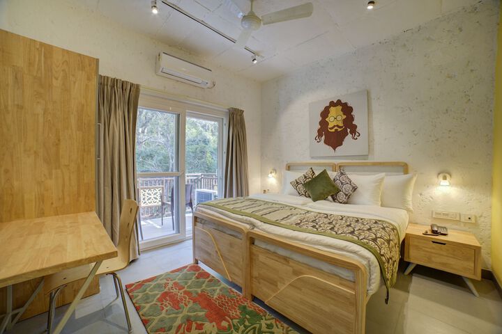 Room 4 of 23