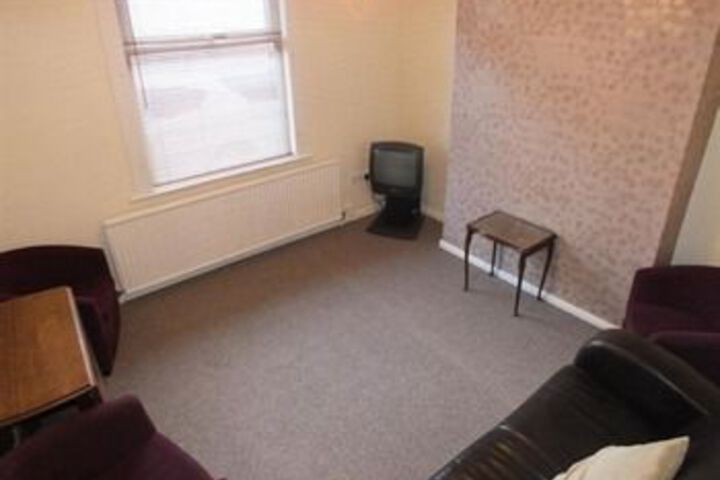 Room 8 of 8
