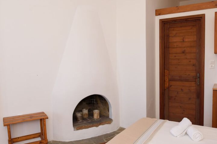 Room 16 of 47