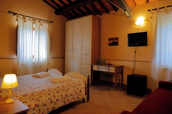 Room 15 of 52