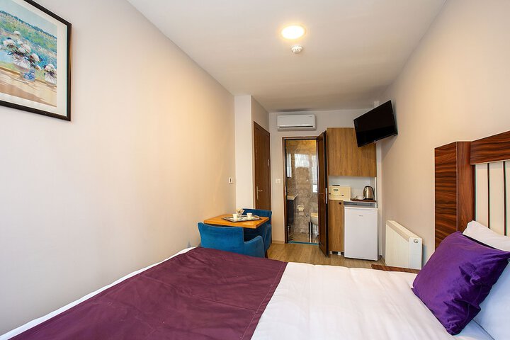 Room 18 of 31