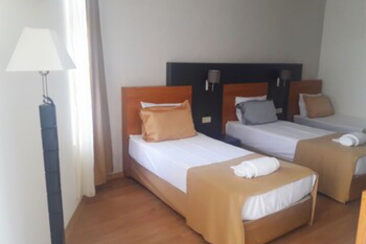 Room 18 of 29