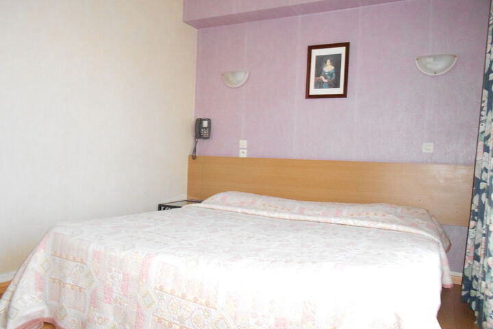 CENTRAL HOTEL