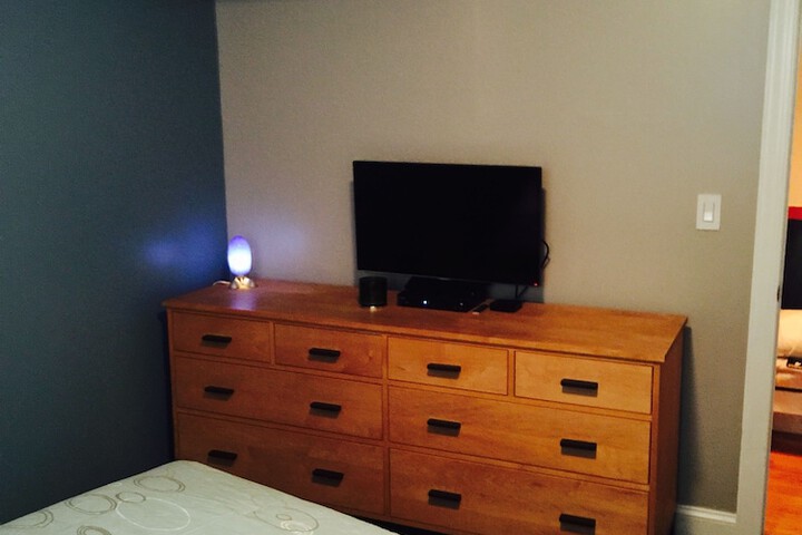 Room 4 of 114