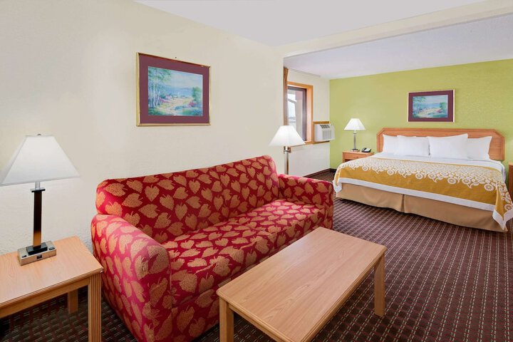 Standard | King Bed (20 of 29)