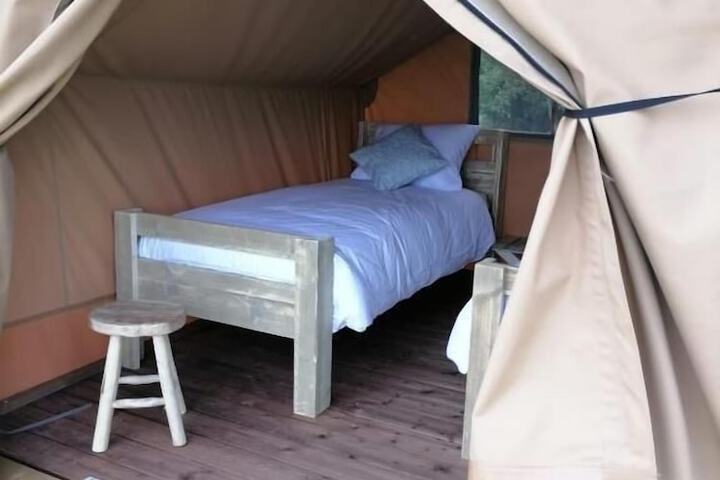 Room 3 of 32