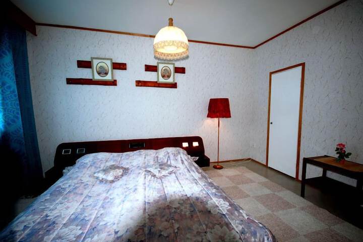Room 18 of 28