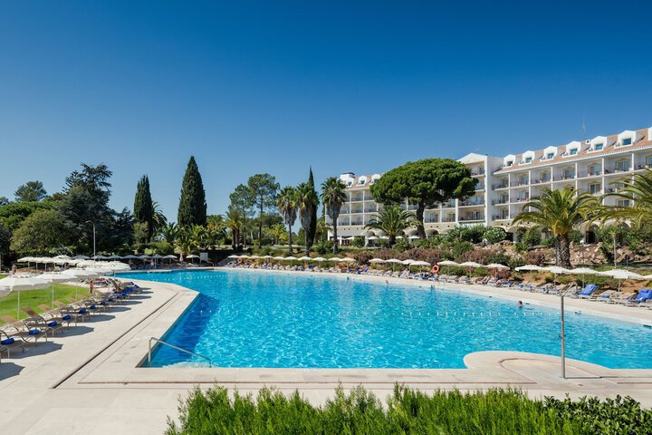 Pool Hotel