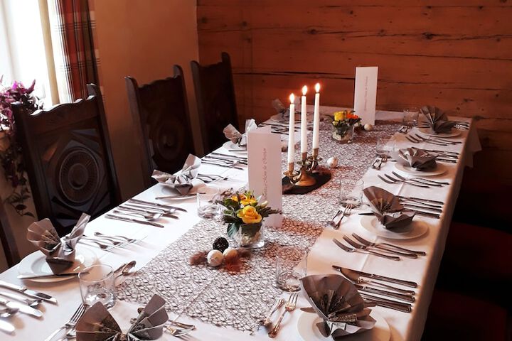 Dining 24 of 47