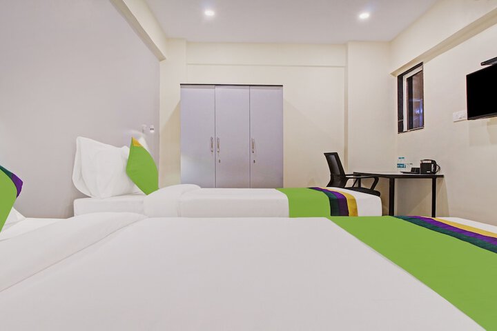 Room 16 of 22