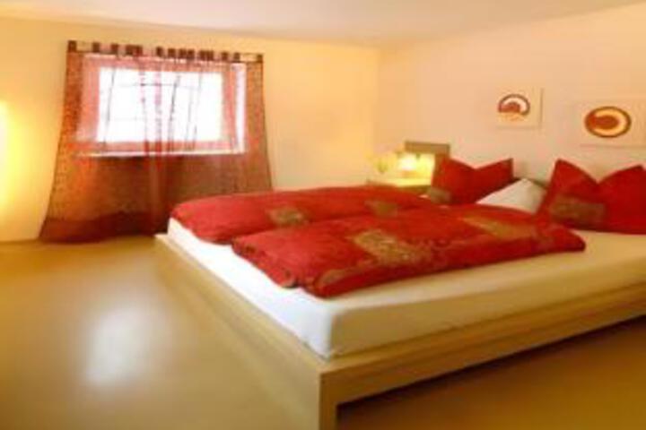 Room 2 of 3