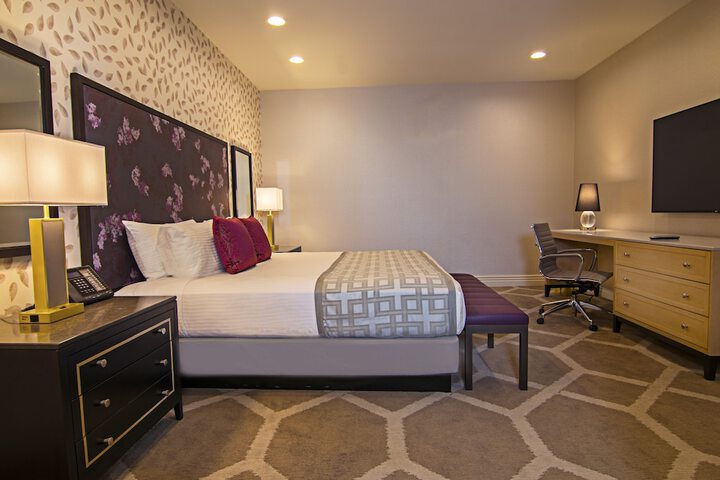 Room 8 of 59