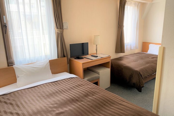 Room 19 of 99