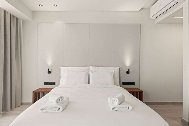 Room 14 of 48
