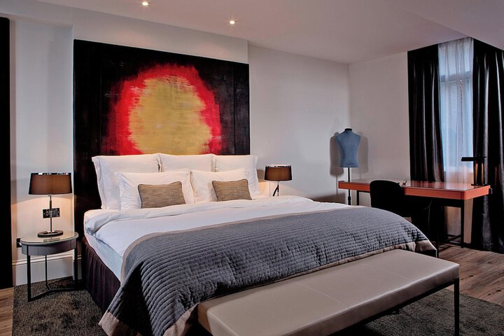 Room 13 of 73