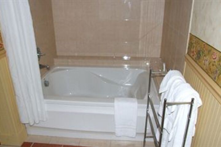 Room 5 of 30