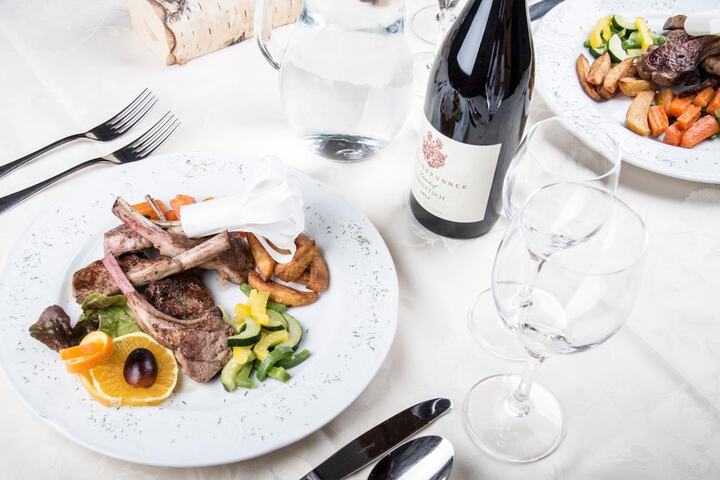 Dining Photos