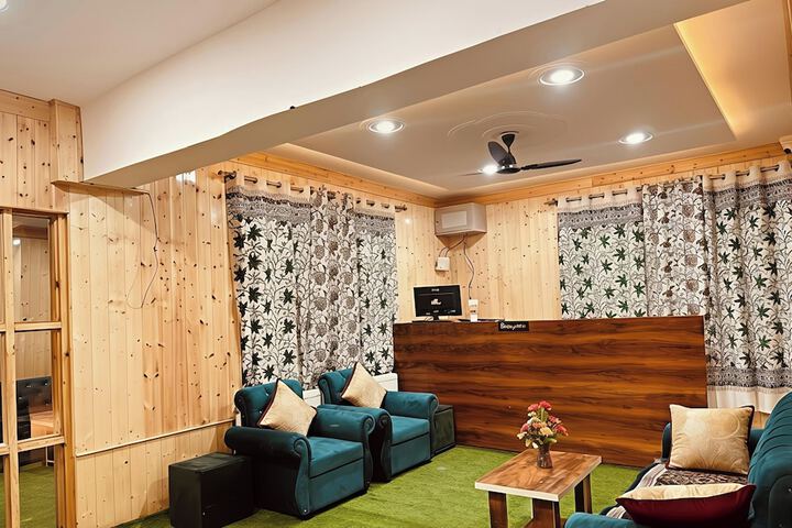 Hotel Interior 2 of 12
