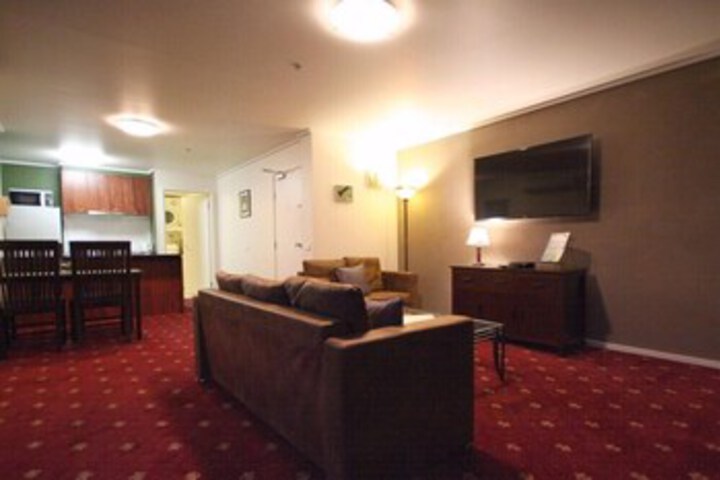 Room 40 of 66