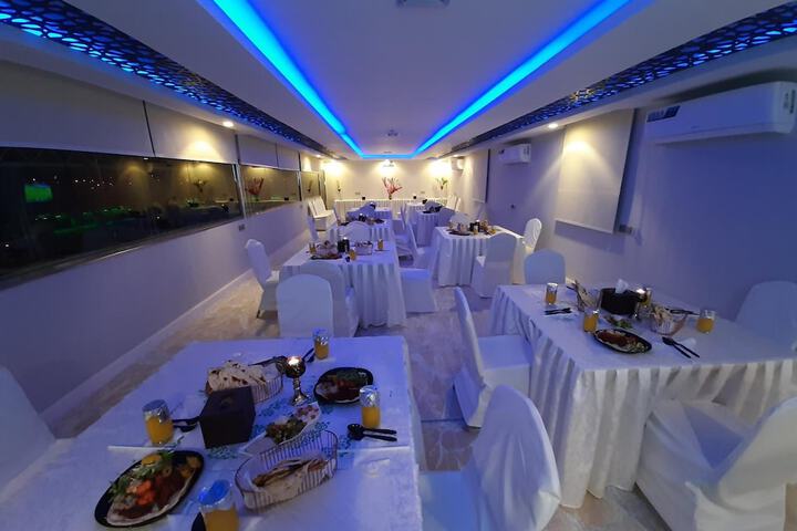 Ballroom/Hall 43 of 65