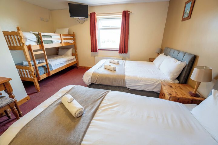 Room 14 of 64