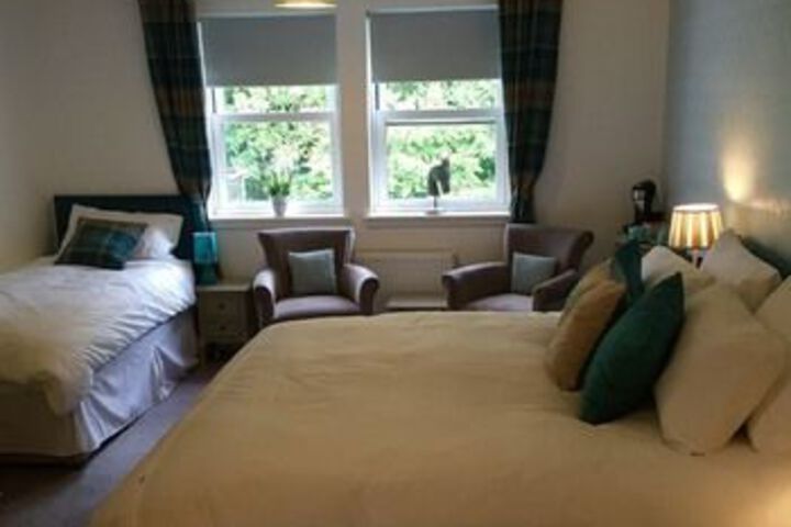 Room 12 of 25