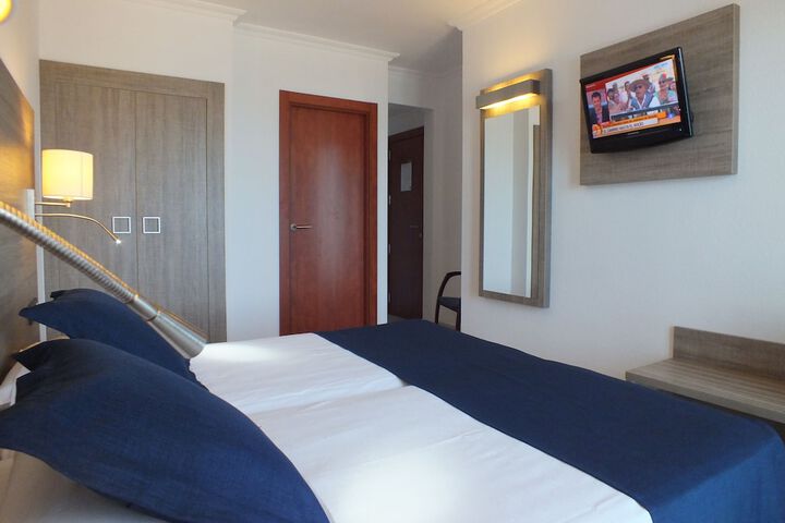Room 5 of 81