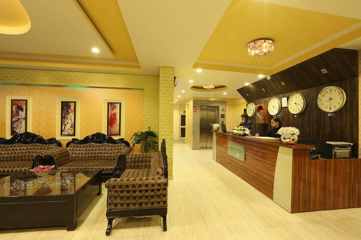 Guest Lobby