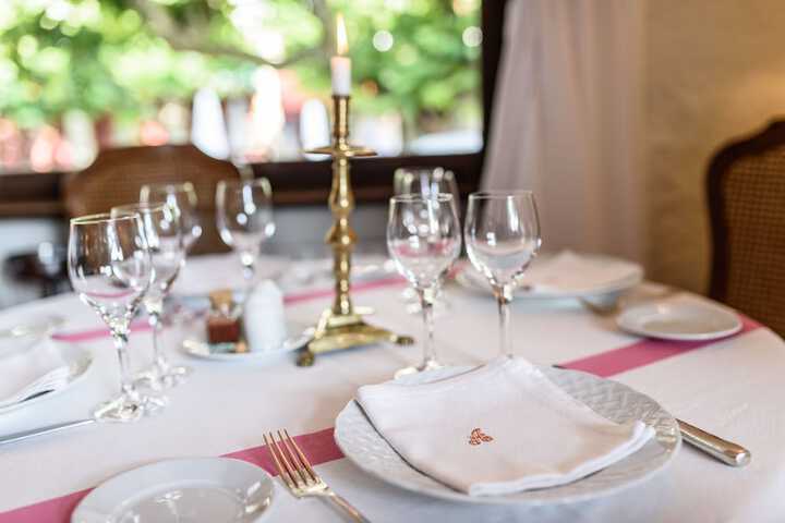 Dining 44 of 62